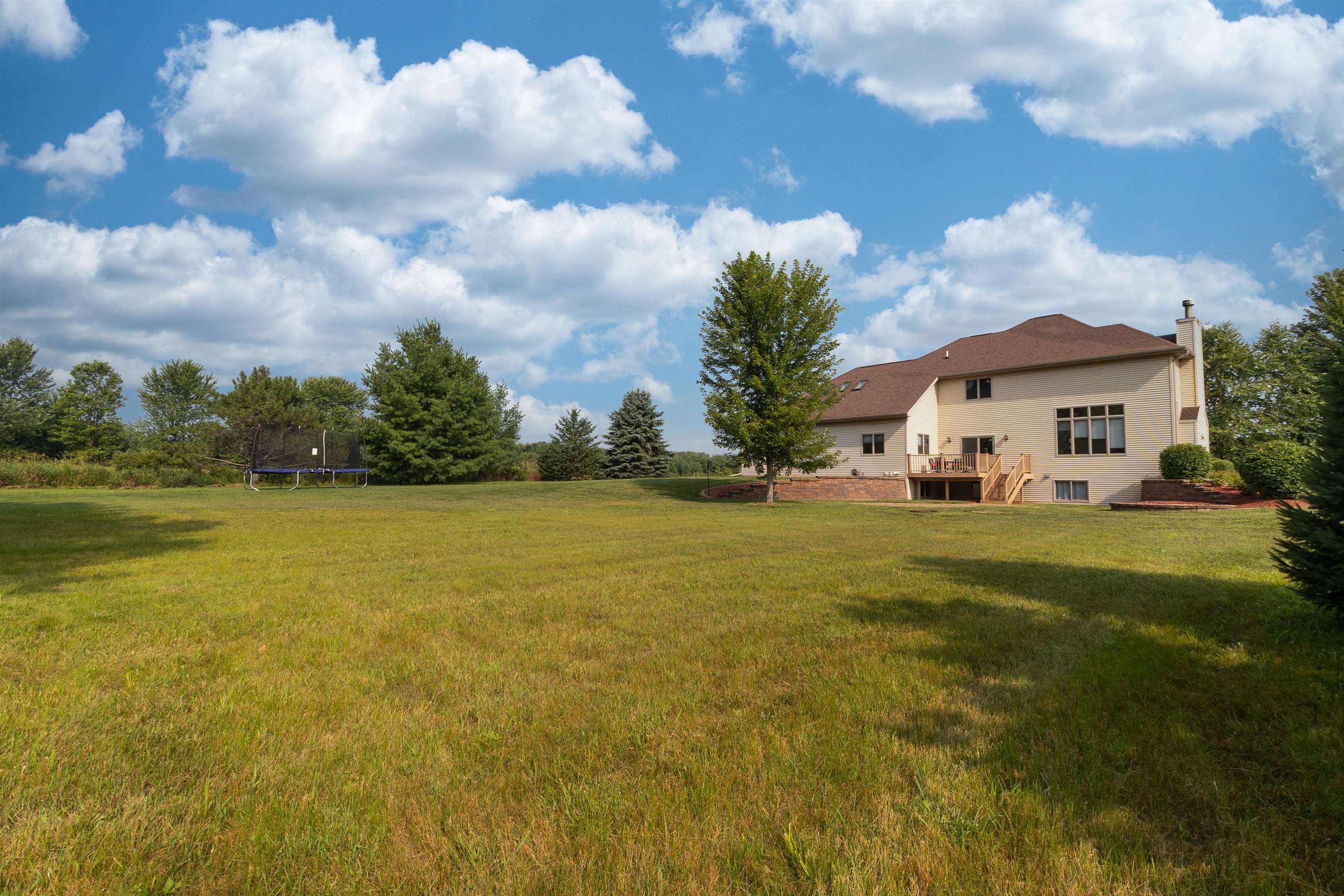 SEYMOUR, Wisconsin, 54115, United States, 4 Bedrooms Bedrooms, ,4 BathroomsBathrooms,Residential,For Sale,1926224