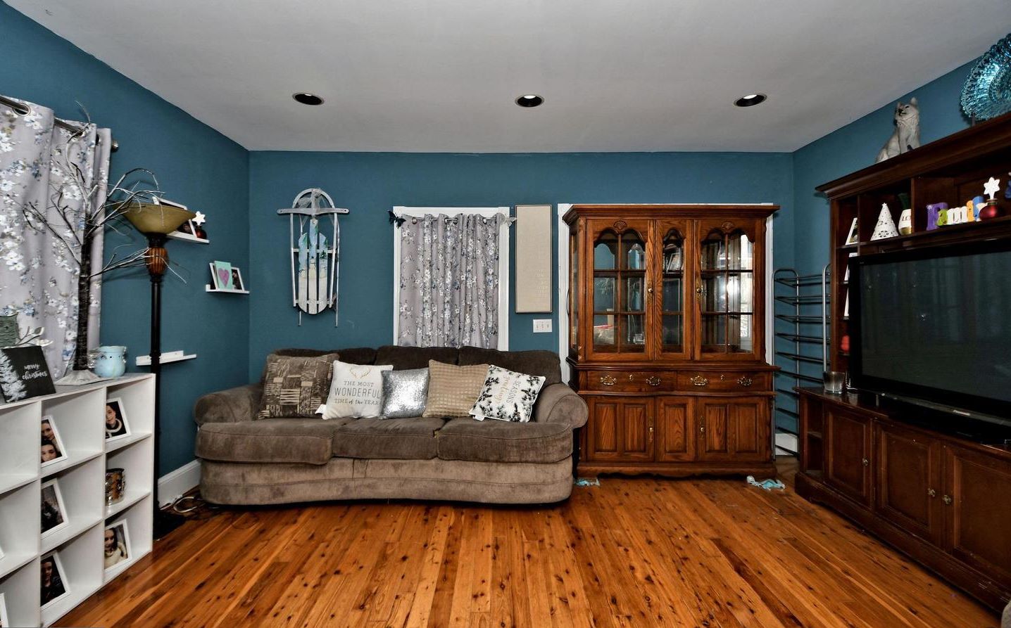 Pennington, New Jersey, 08534, United States, 3 Bedrooms Bedrooms, ,Residential,For Sale,1928704