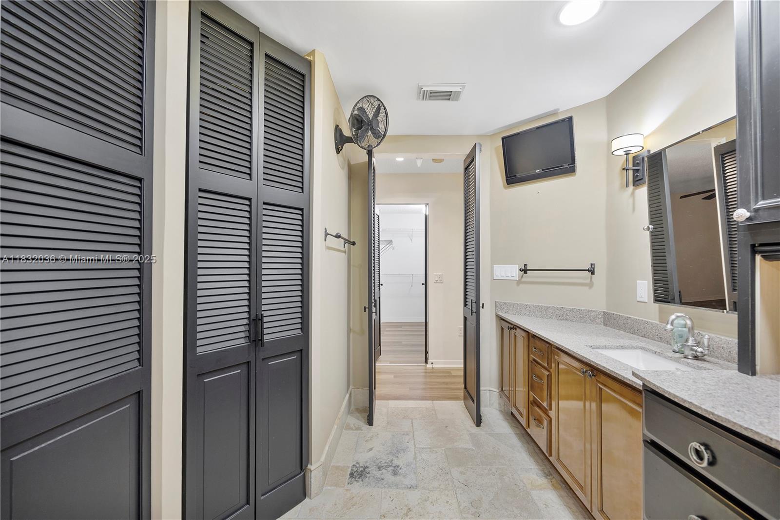 Miami, Florida, 33186, United States, 4 Bedrooms Bedrooms, ,3 BathroomsBathrooms,Residential,For Sale,1882398