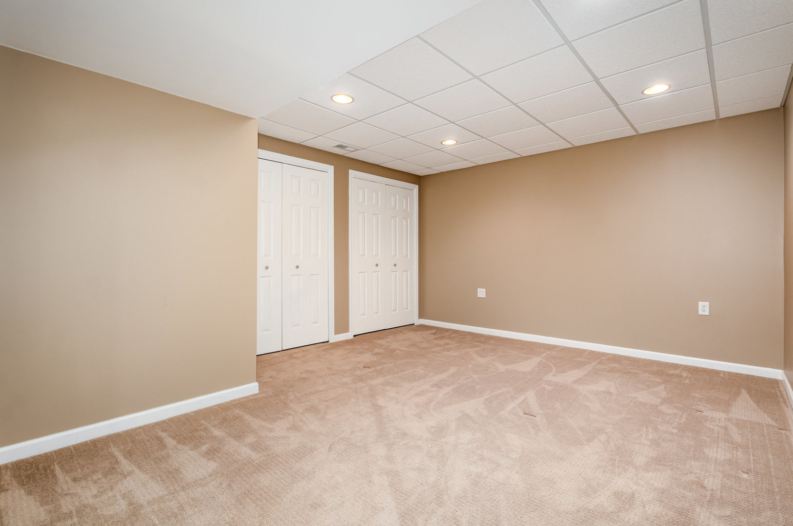 Shorewood, Illinois, 60404, United States, 3 Bedrooms Bedrooms, ,3 BathroomsBathrooms,Residential,For Sale,1937616
