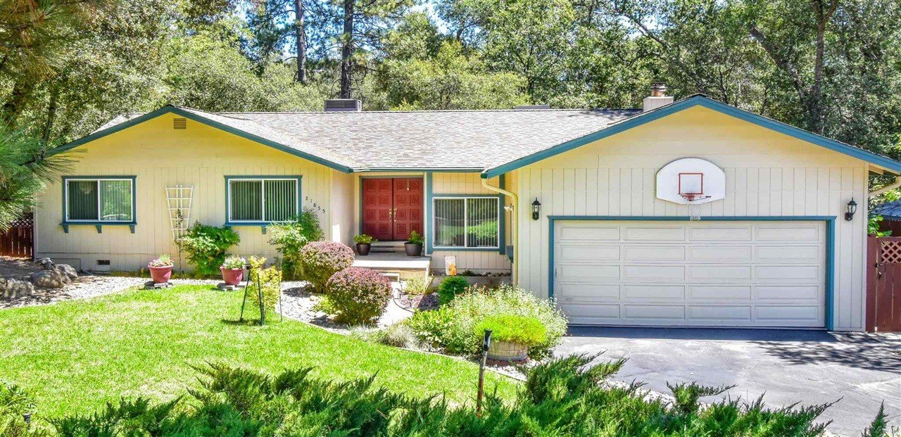 Sonora, California, 95370, United States, 4 Bedrooms Bedrooms, ,2 BathroomsBathrooms,Residential,For Sale,1686497