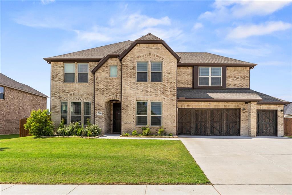 Waxahachie, Texas, 75165, United States, 5 Bedrooms Bedrooms, ,5 BathroomsBathrooms,Residential,For Sale,1828545