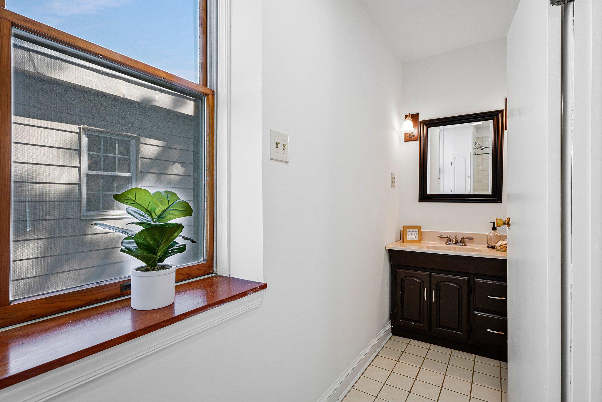  2718 Pioneer Lane, Falls Church, VA, 22043 - 物件實景
