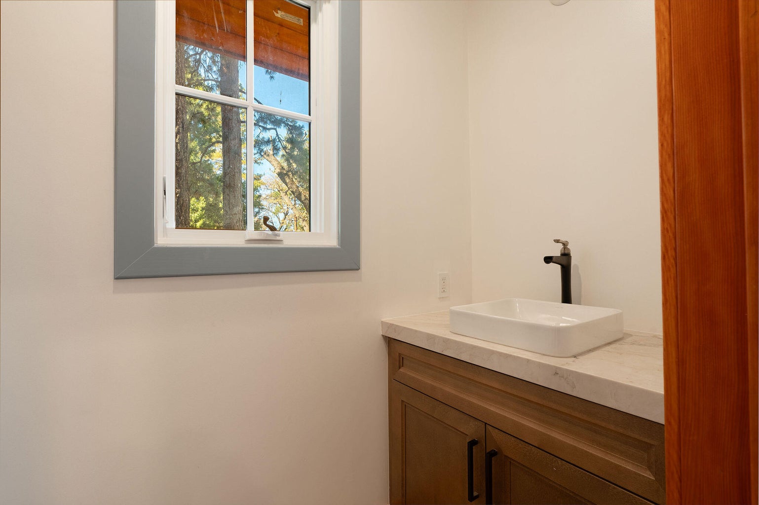 Idyllwild, California, 92549, United States, 3 Bedrooms Bedrooms, ,2 BathroomsBathrooms,Residential,For Sale,1974453