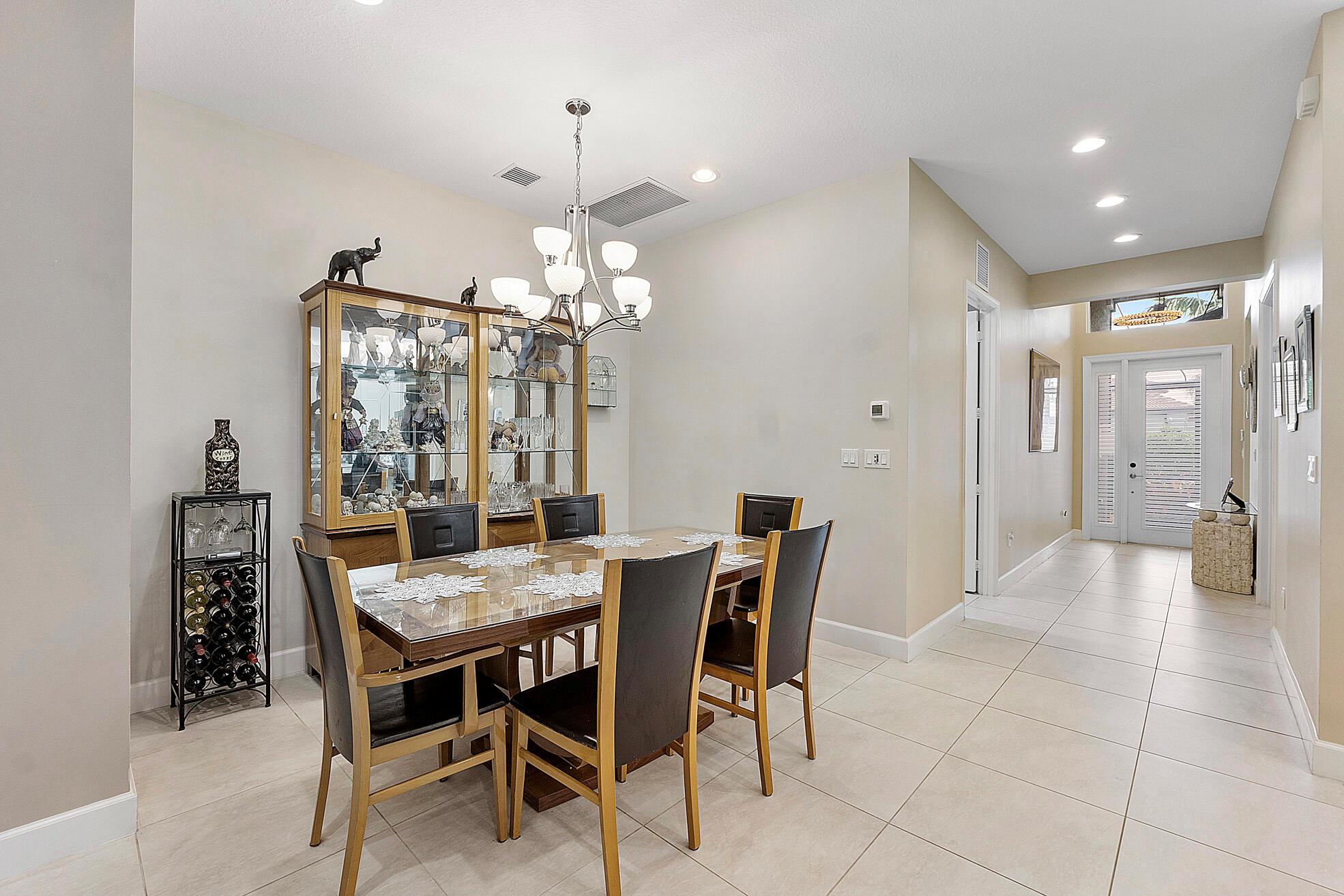 Boynton Beach, Florida, 33473, United States, 2 Bedrooms Bedrooms, ,2 BathroomsBathrooms,Residential,For Sale,1900739