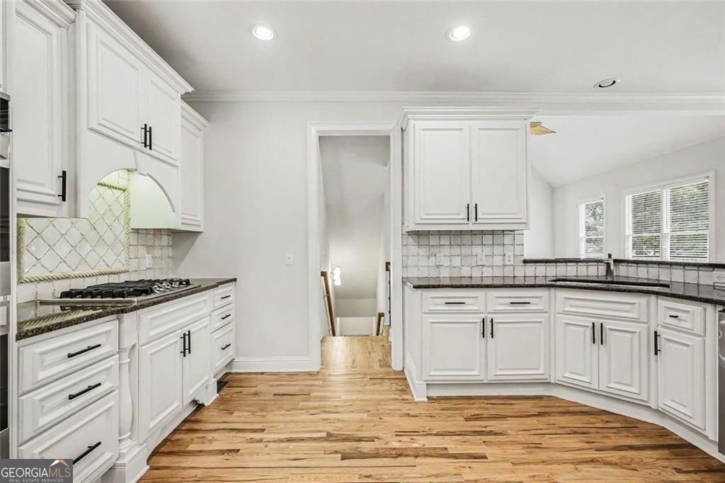 Flowery Branch, Georgia, 30542, United States, 6 Bedrooms Bedrooms, ,5 BathroomsBathrooms,Residential,For Sale,2043062