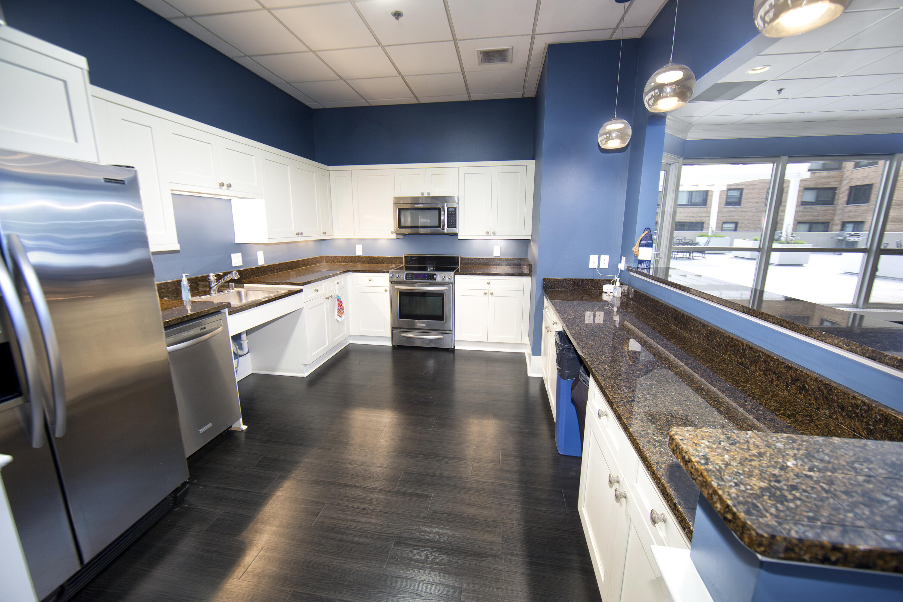 Milwaukee, Wisconsin, 53202, United States, 2 Bedrooms Bedrooms, ,3 BathroomsBathrooms,Residential,For Sale,1992022