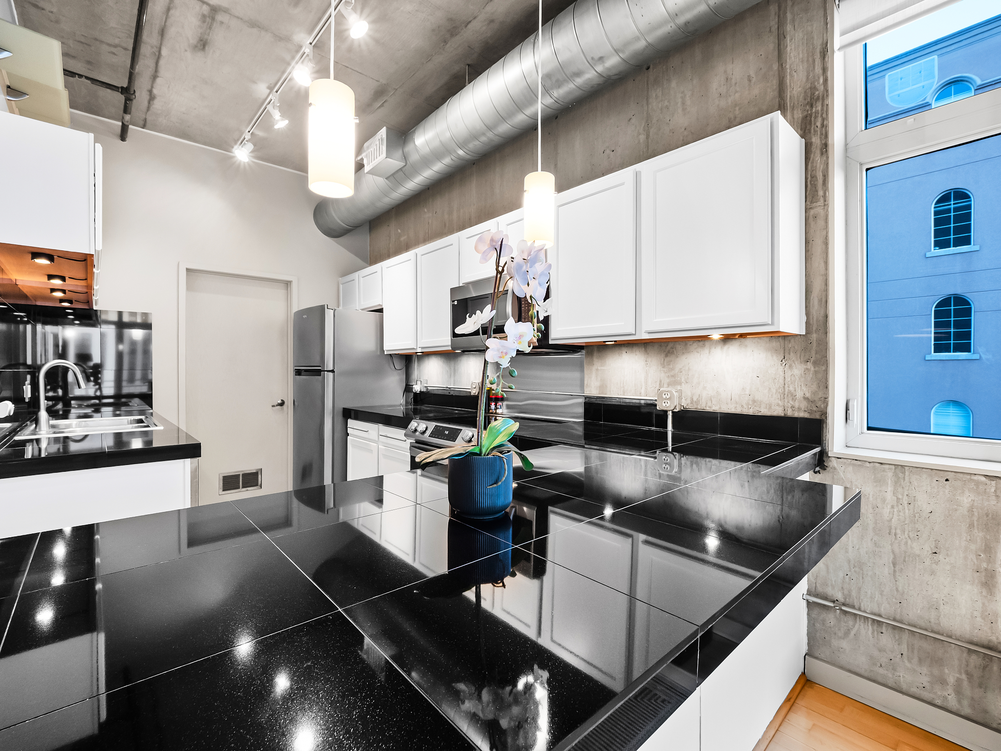  290 W 12th Avenue, Denver, CO, 80204 - 物件實景