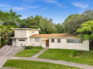 North Miami Beach, Florida, 33179, United States, 4 Bedrooms Bedrooms, ,2 BathroomsBathrooms,Residential,For Sale,1988572