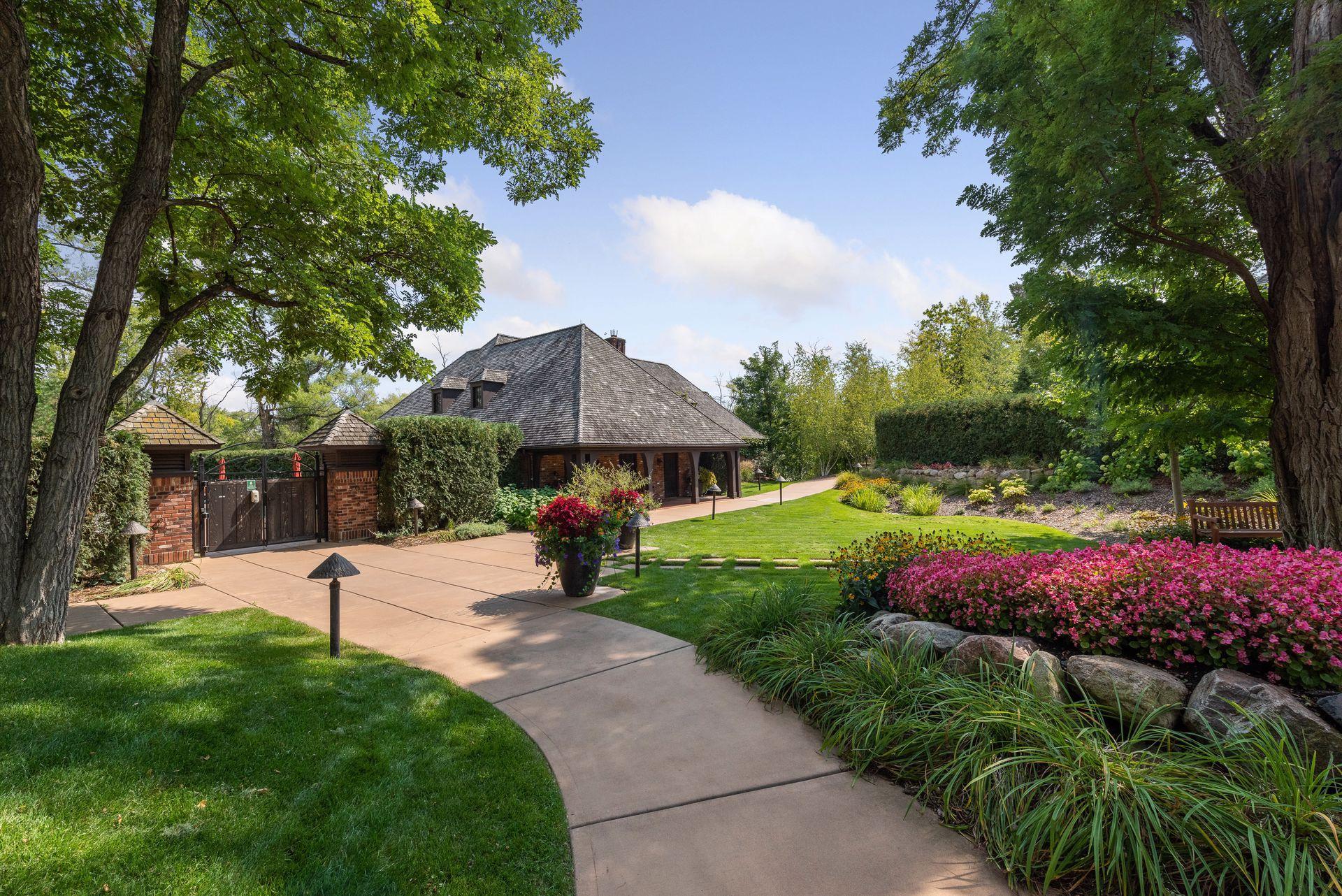 Wayzata, Minnesota, 55391, United States, 4 Bedrooms Bedrooms, ,1 BathroomBathrooms,Residential,For Sale,1885458
