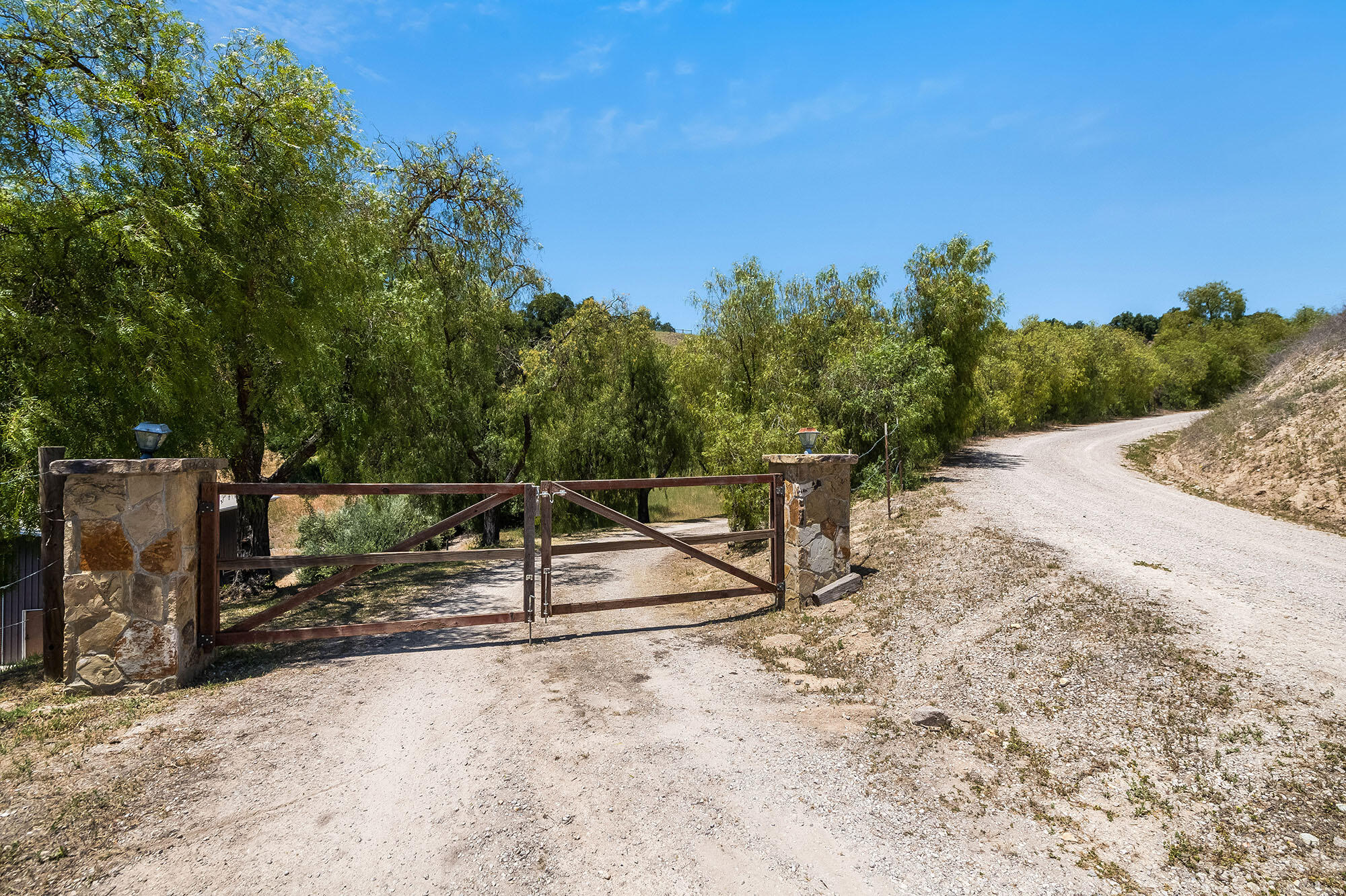 Santa Ynez, California, 93460, United States, 3 Bedrooms Bedrooms, ,3 BathroomsBathrooms,Residential,For Sale,1828139
