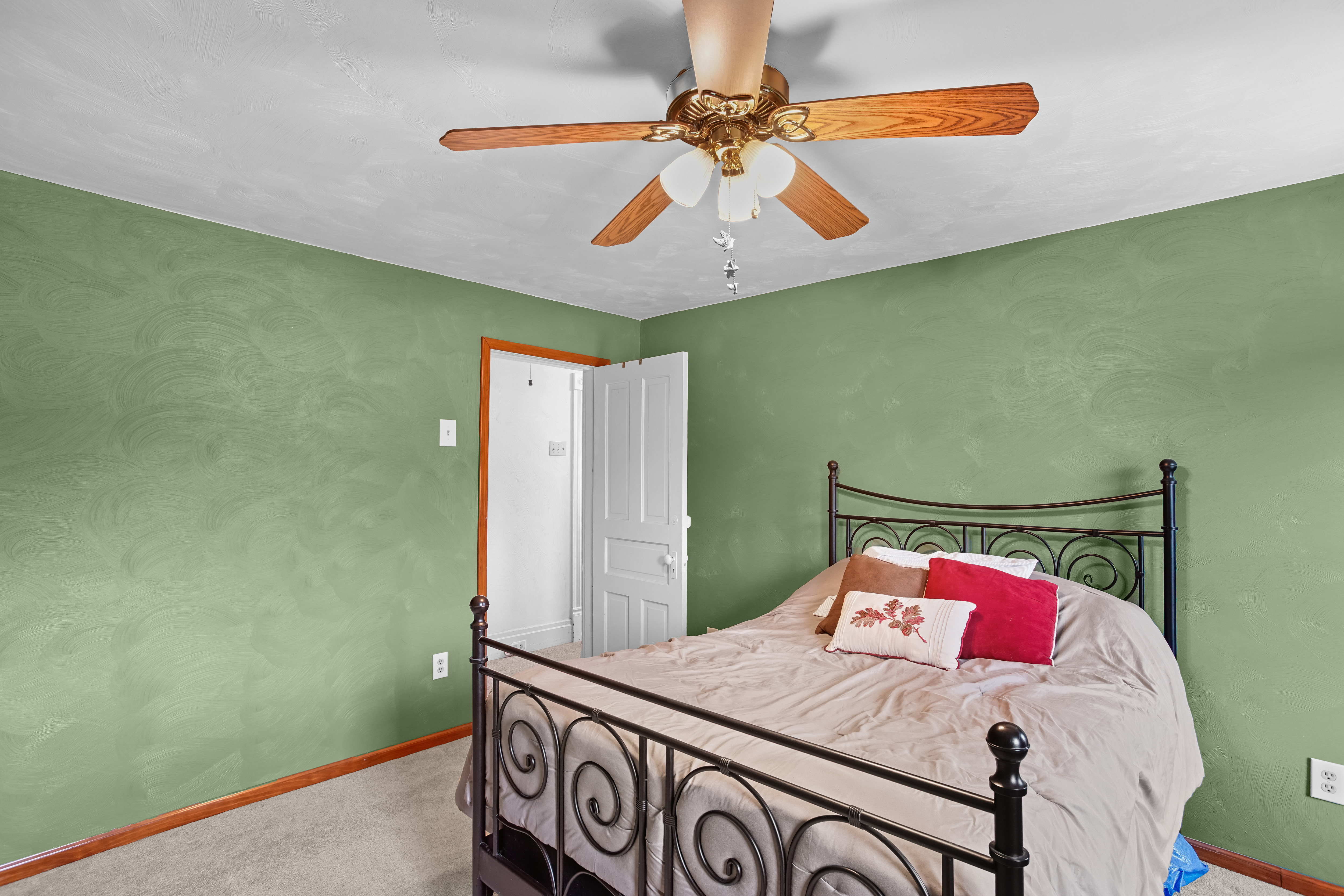  925 Walnut Street, Springdale, PA 15221 - 物件實景
