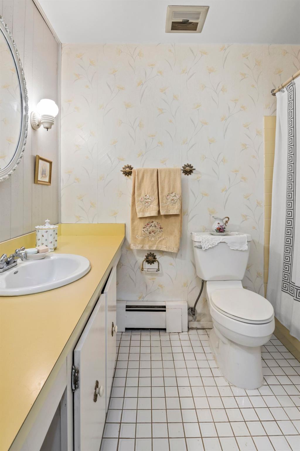 South Setauket, New York, 11720, United States, 3 Bedrooms Bedrooms, ,2 BathroomsBathrooms,Residential,For Sale,1865842