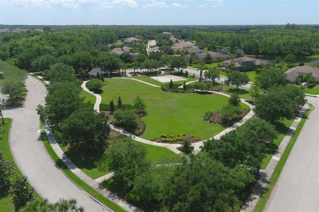 Bradenton, Florida, 34212, United States, 5 Bedrooms Bedrooms, ,5 BathroomsBathrooms,Residential,For Sale,1917227