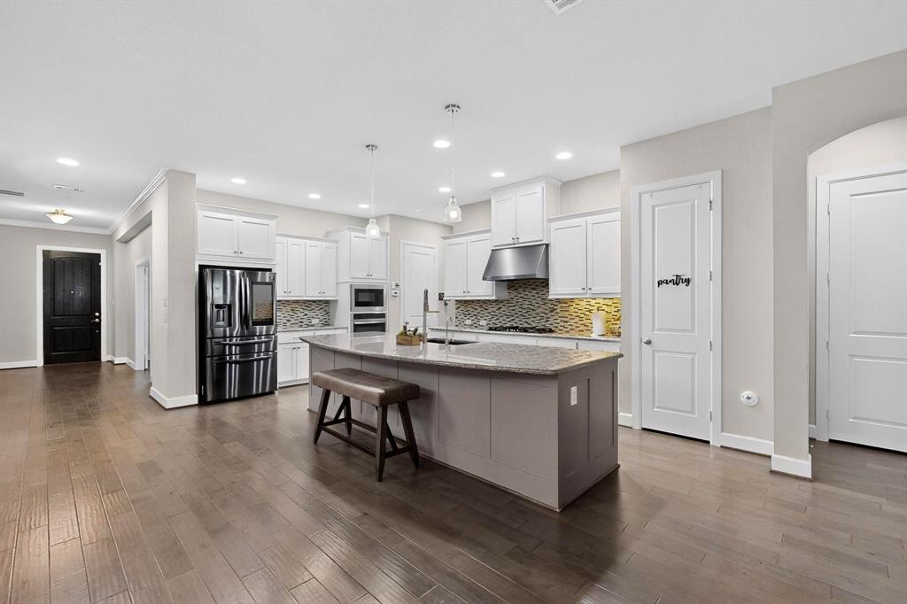 Mansfield, Texas, 76063, United States, 4 Bedrooms Bedrooms, ,3 BathroomsBathrooms,Residential,For Sale,1984510