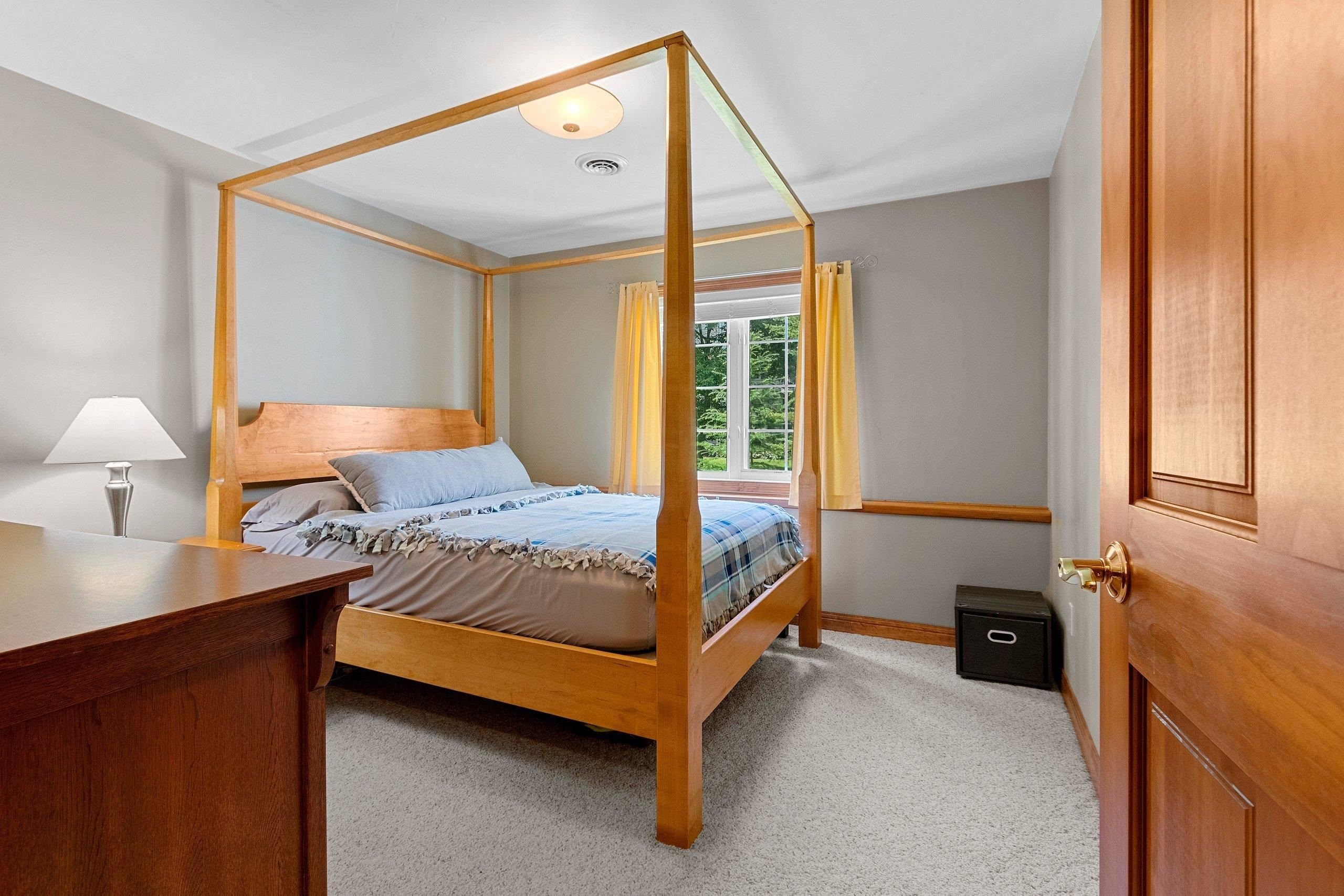 GREEN BAY, Wisconsin, 54302-5254, United States, 5 Bedrooms Bedrooms, ,4 BathroomsBathrooms,Residential,For Sale,1975812