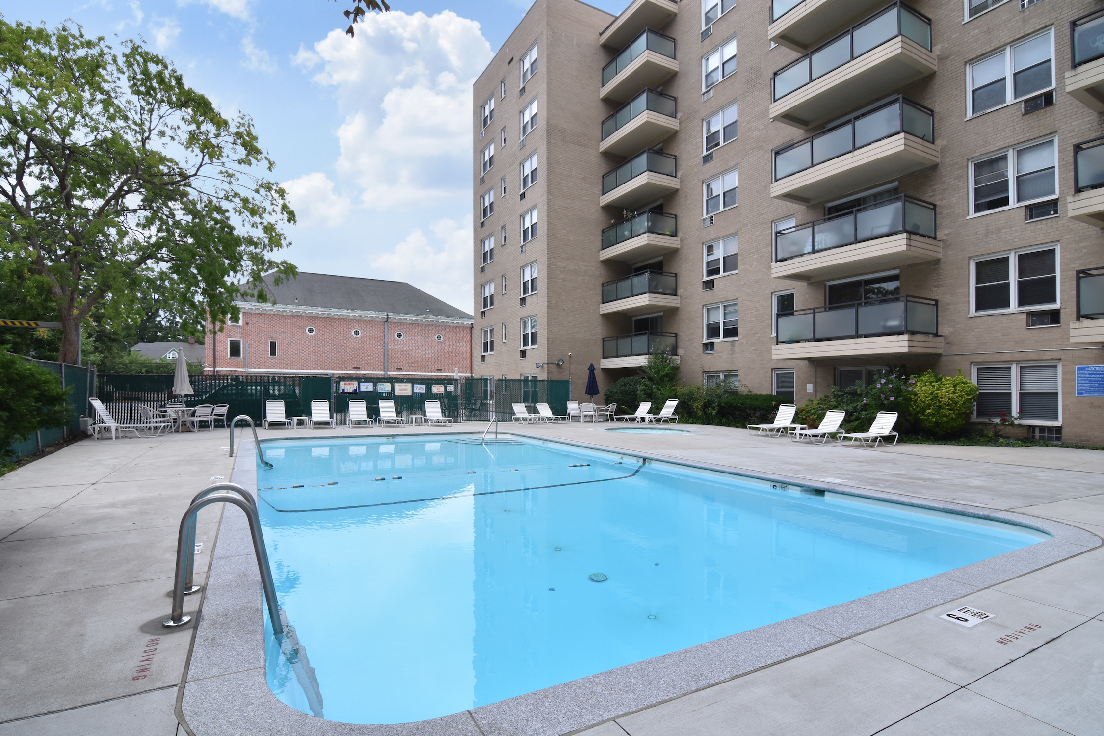  377 Westchester Avenue - 物件實景