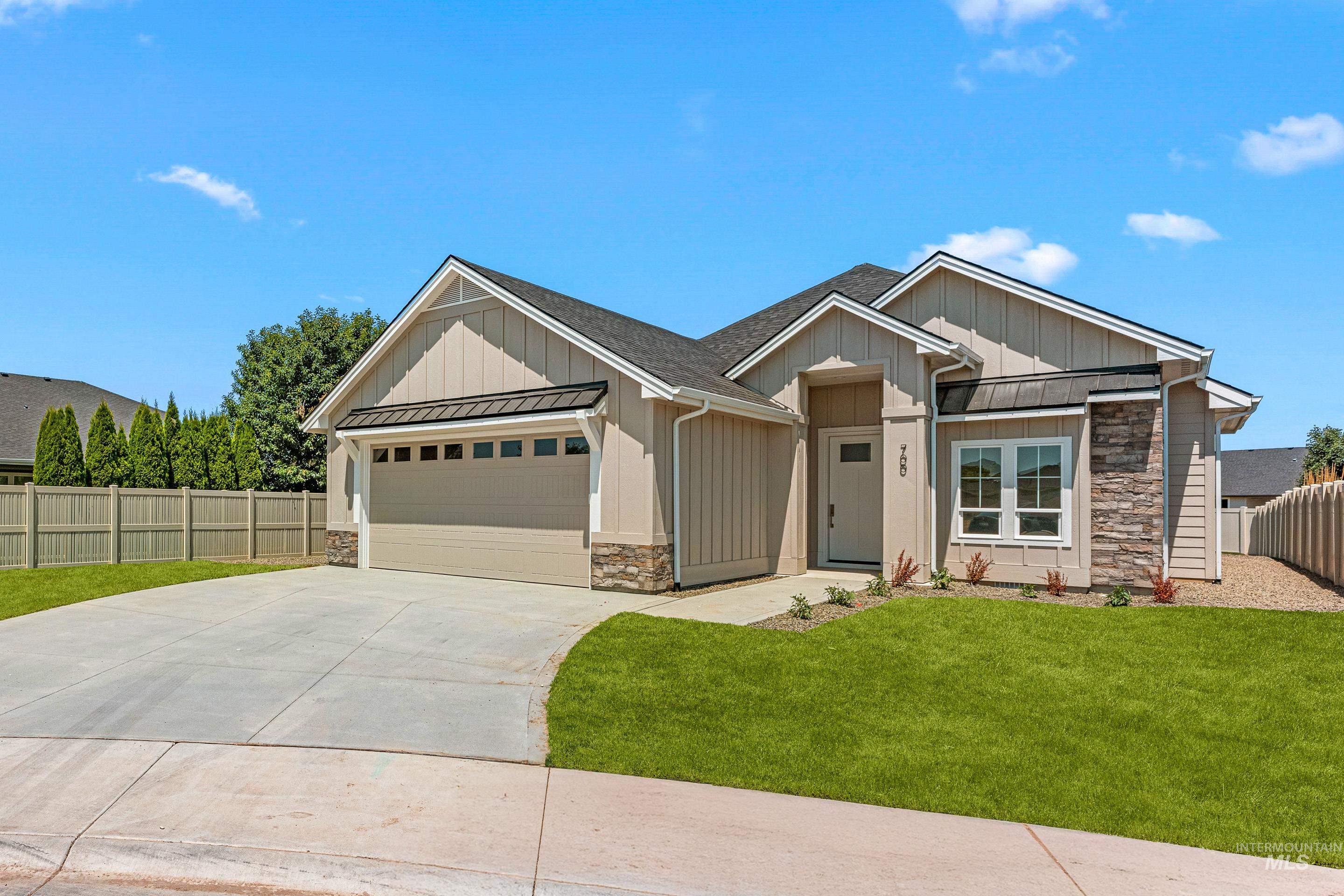 Boise, Idaho, 83716, United States, 3 Bedrooms Bedrooms, ,Residential,For Sale,1927423
