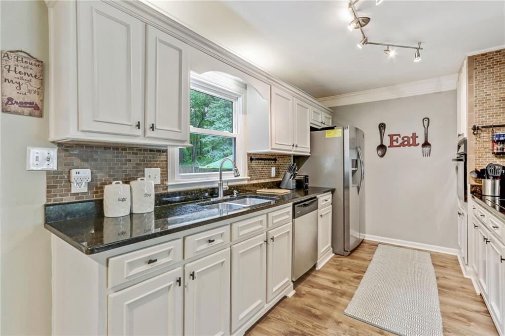 Smyrna, Georgia, 30080, United States, 3 Bedrooms Bedrooms, ,3 BathroomsBathrooms,Residential,For Sale,1983816