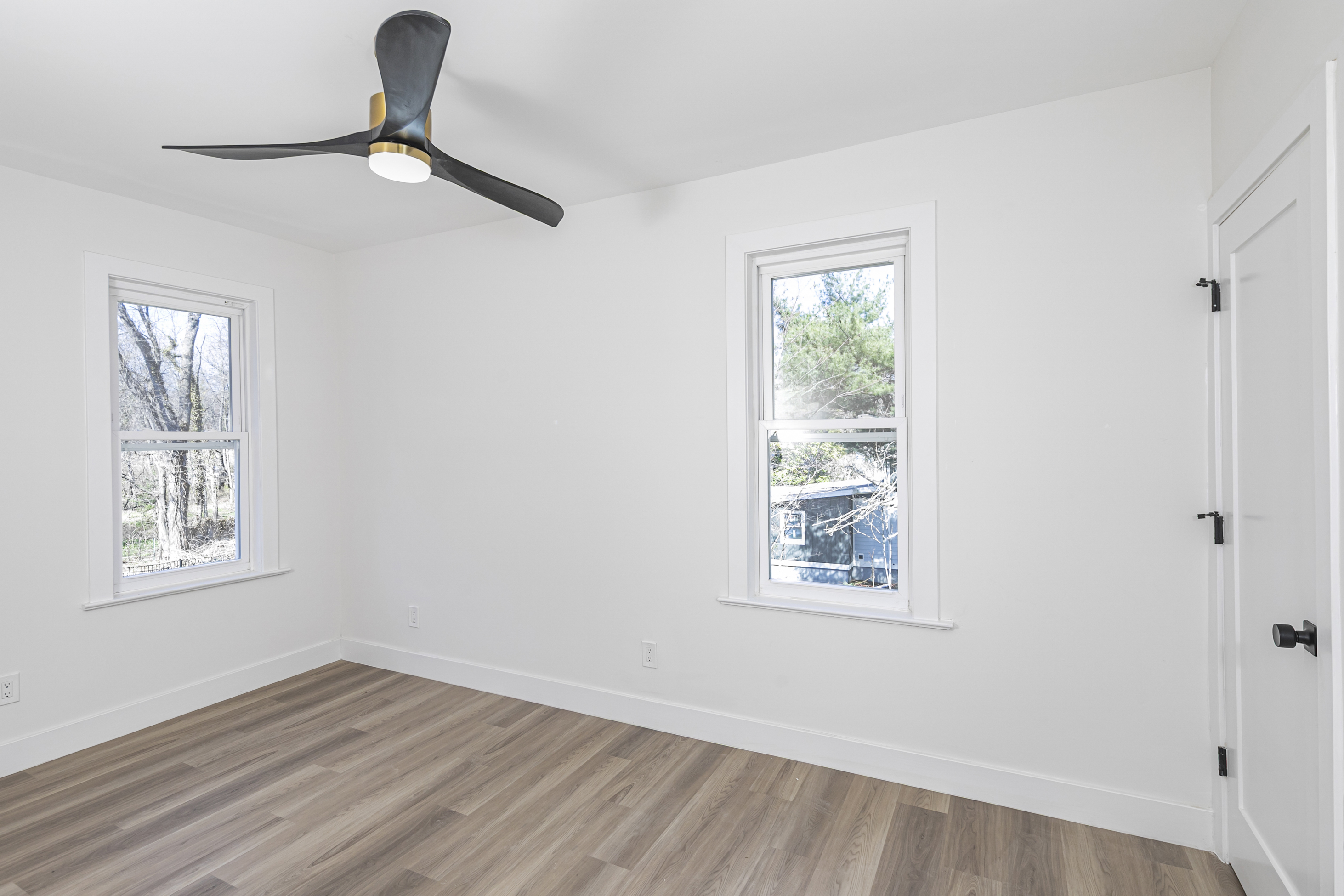  Historic Details to Modern Finishes - The Best of Both on a Double Lot - 物件實景