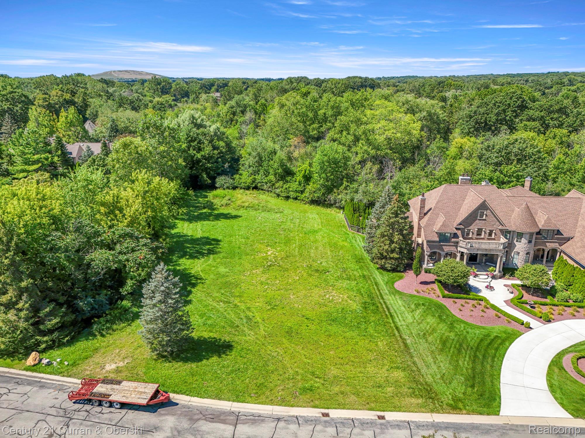 Northville, Michigan, 48168, United States, ,Residential,For Sale,1945018