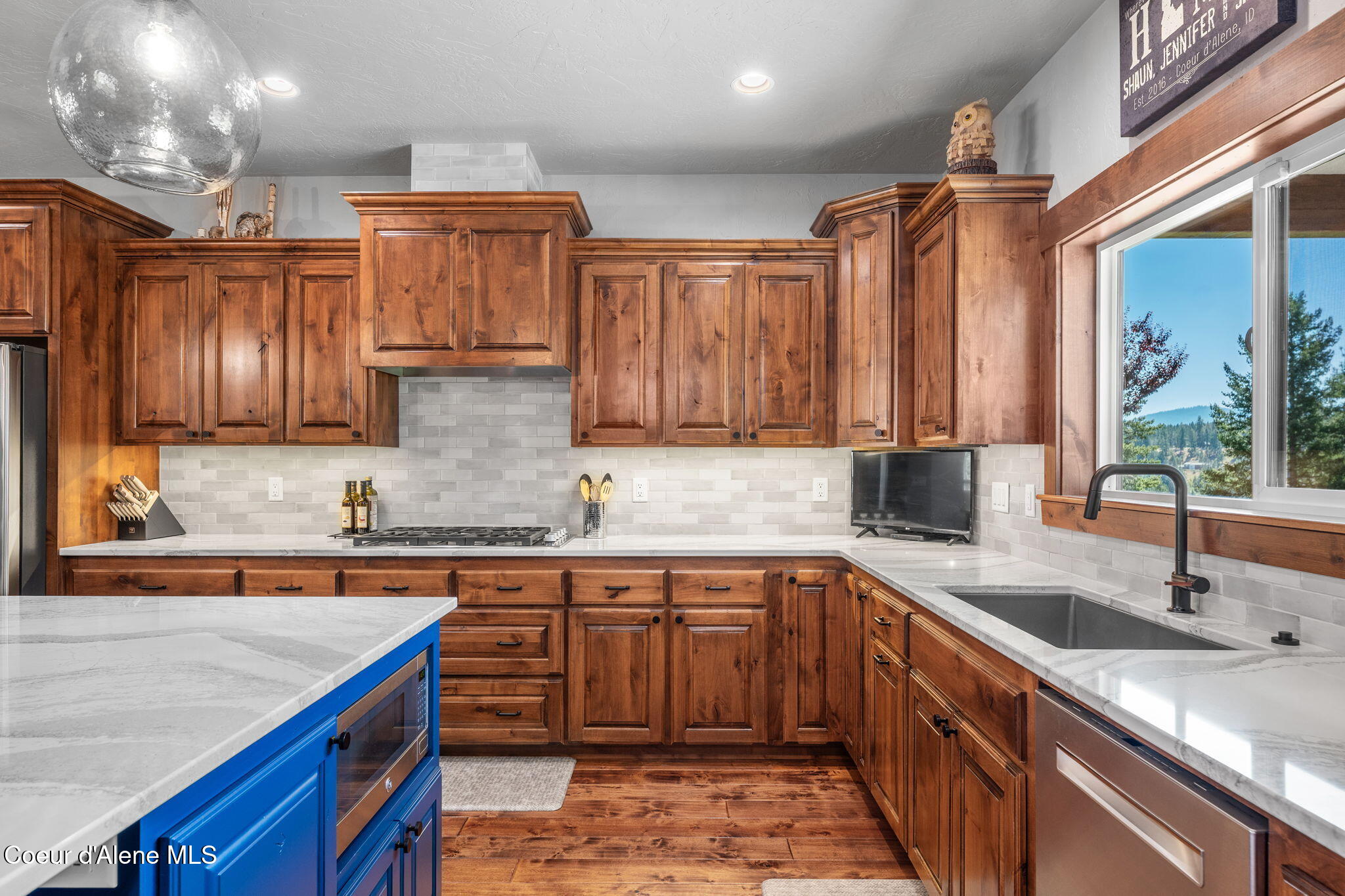 Coeur d'Alene, Idaho, 83814, United States, 3 Bedrooms Bedrooms, ,3 BathroomsBathrooms,Residential,For Sale,2010750