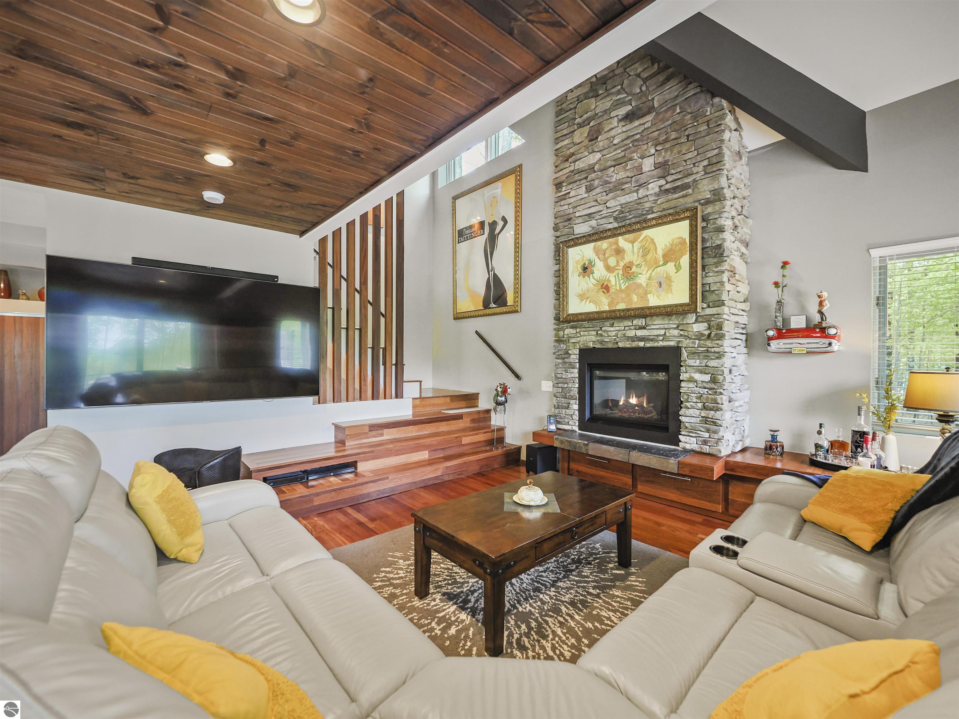 Bellaire, Michigan, 49615, United States, 4 Bedrooms Bedrooms, ,2 BathroomsBathrooms,Residential,For Sale,1938366