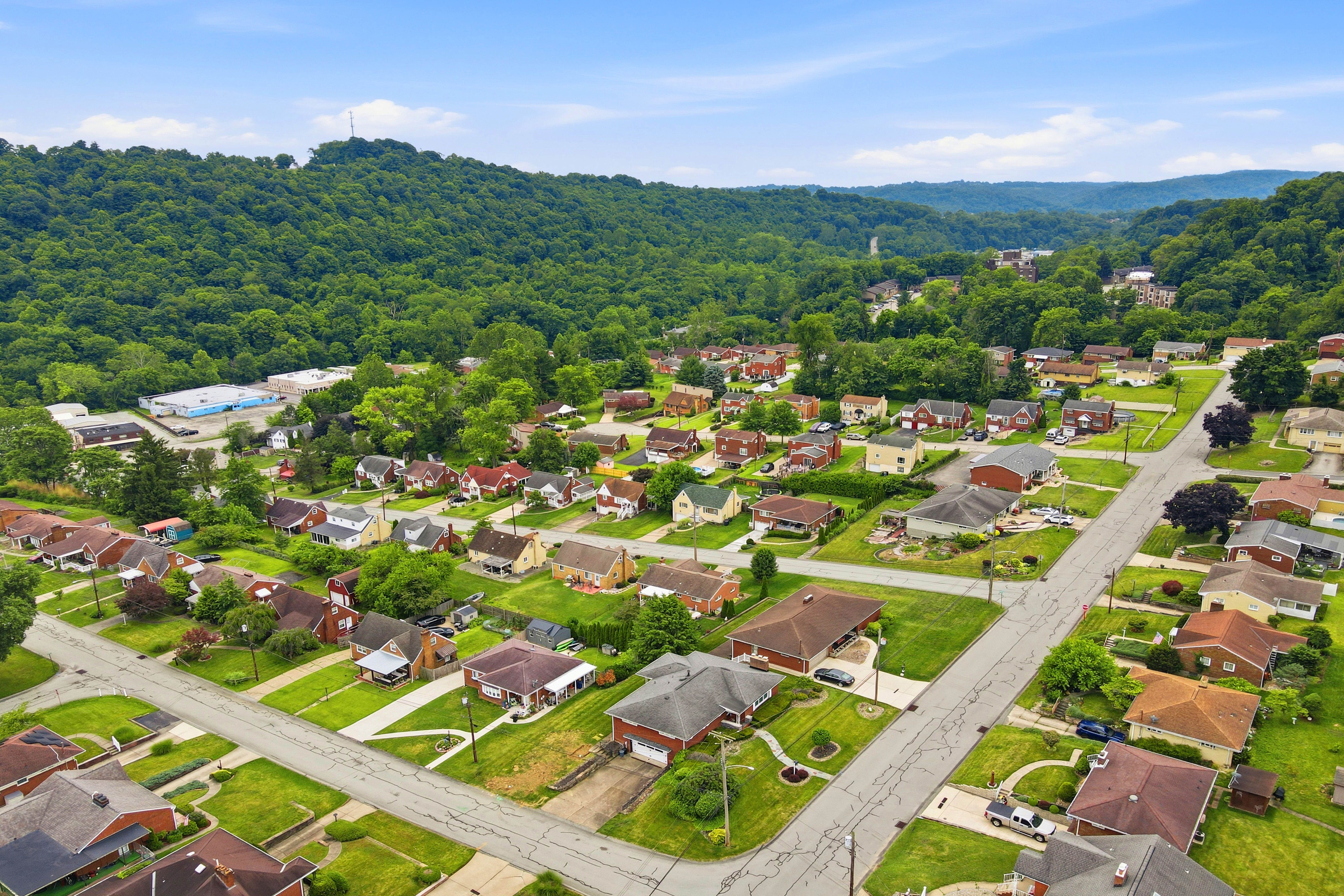  2219 Fawcett Avenue, White Oak, PA 15131 - 物件實景