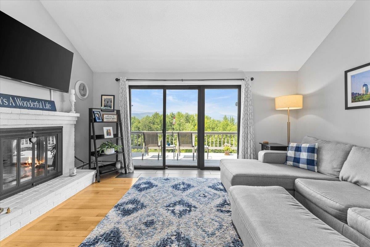 Stowe, Vermont, 05672, United States, 3 Bedrooms Bedrooms, ,2 BathroomsBathrooms,Residential,For Sale,1907047