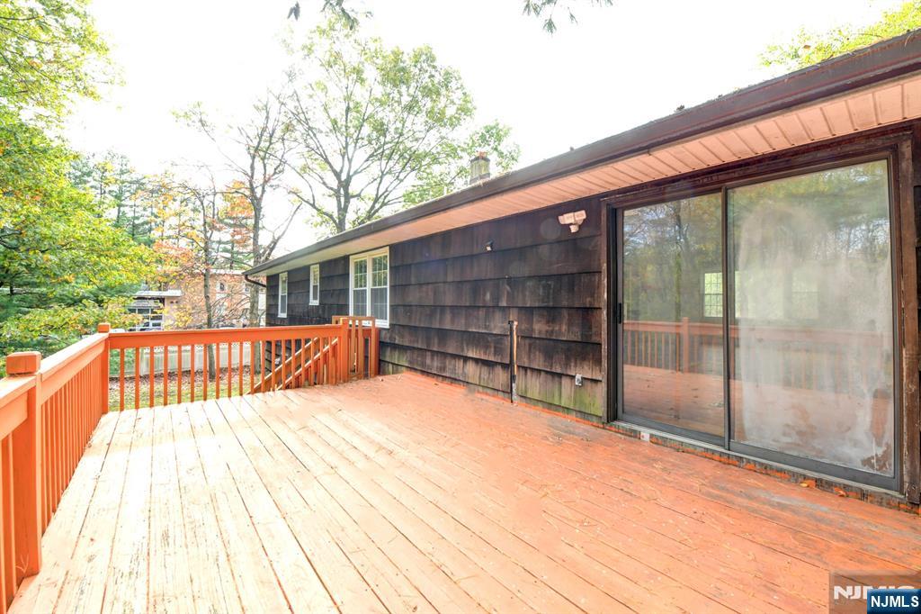 Ramsey, New Jersey, 07446, United States, 3 Bedrooms Bedrooms, ,3 BathroomsBathrooms,Residential,For Sale,1972690