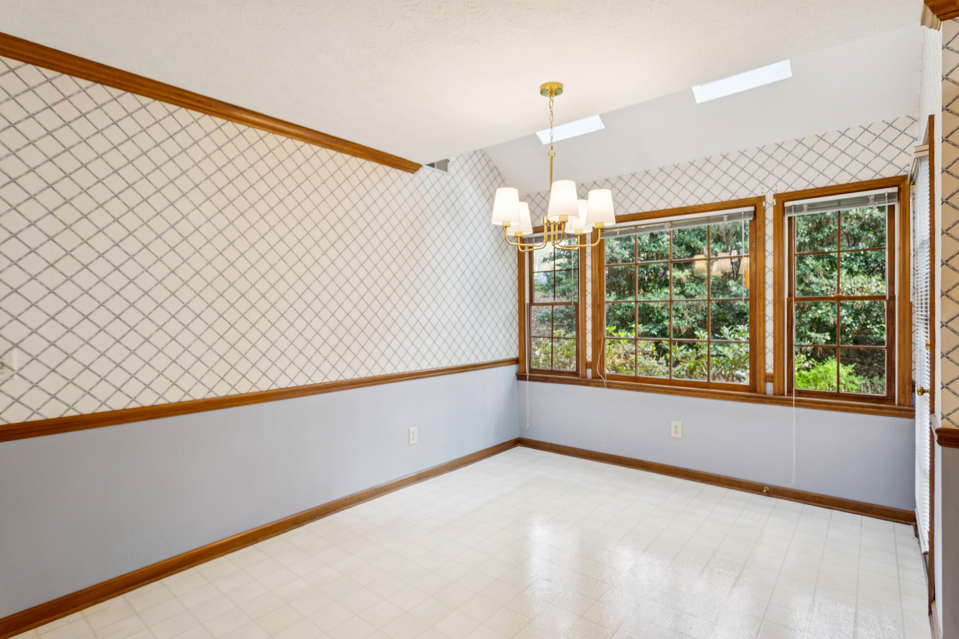  Beautiful Home on Corner Lot in Coveted Princeton Mill Subdivision - 物件實景