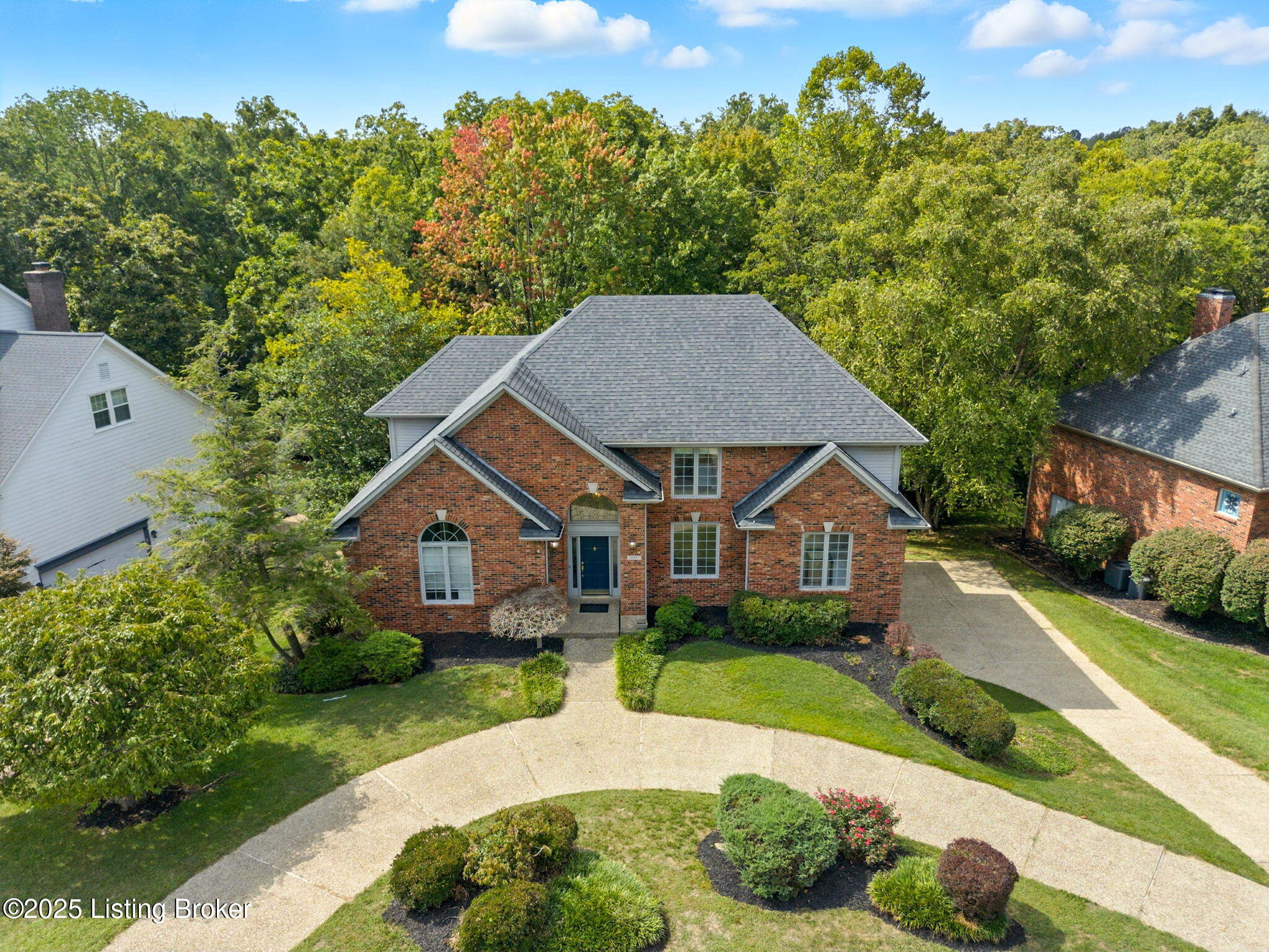 Prospect, Kentucky, 40059, United States, 4 Bedrooms Bedrooms, ,4 BathroomsBathrooms,Residential,For Sale,1941807