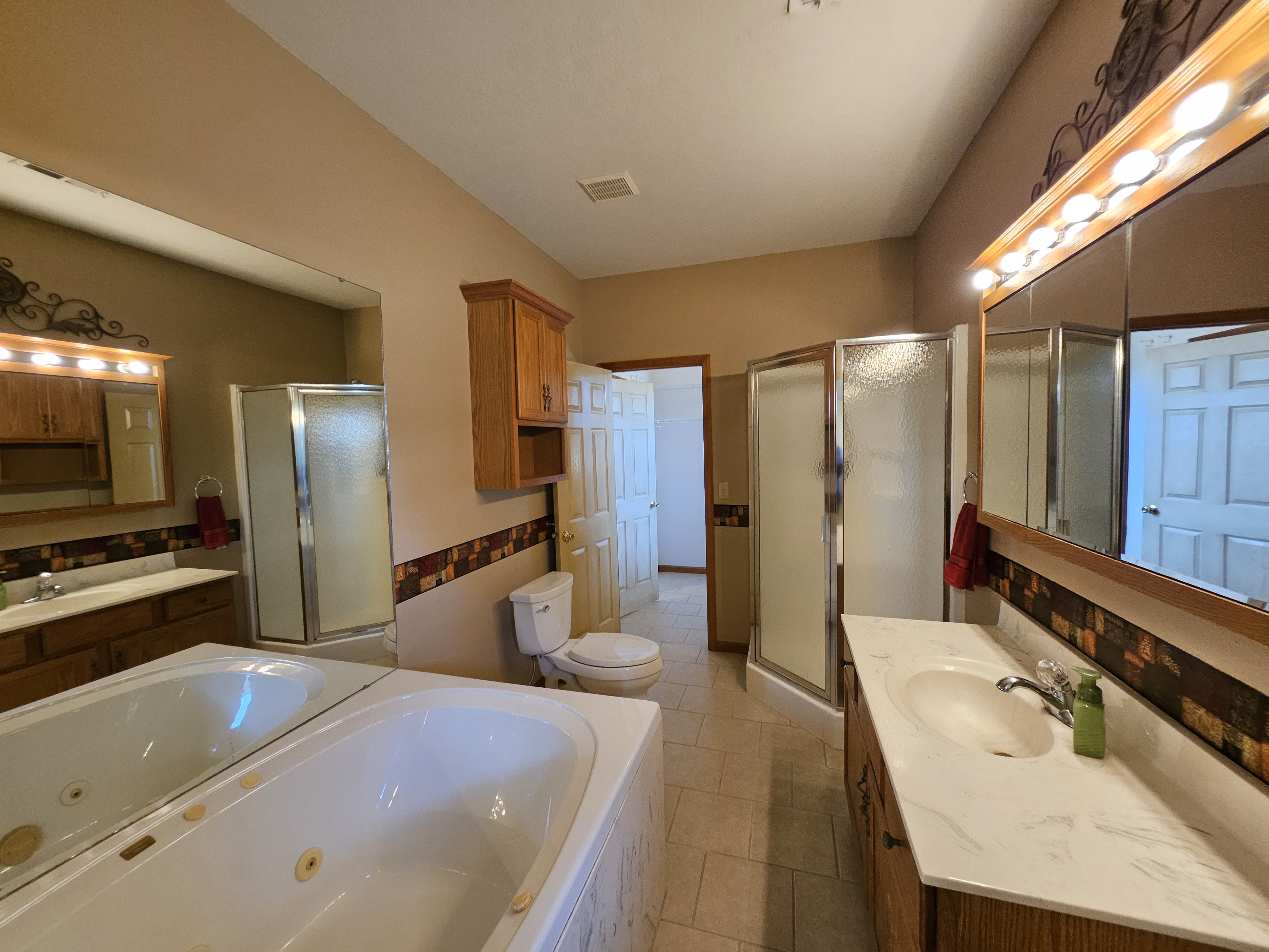 Aurora, Missouri, 65605, United States, 4 Bedrooms Bedrooms, ,2 BathroomsBathrooms,Residential,For Sale,1984470