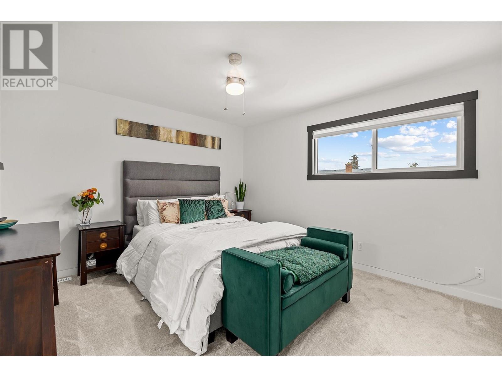 KELOWNA, British Columbia, V1X 5W5, CA, 3 Bedrooms Bedrooms, ,2 BathroomsBathrooms,Residential,For Sale,1950193