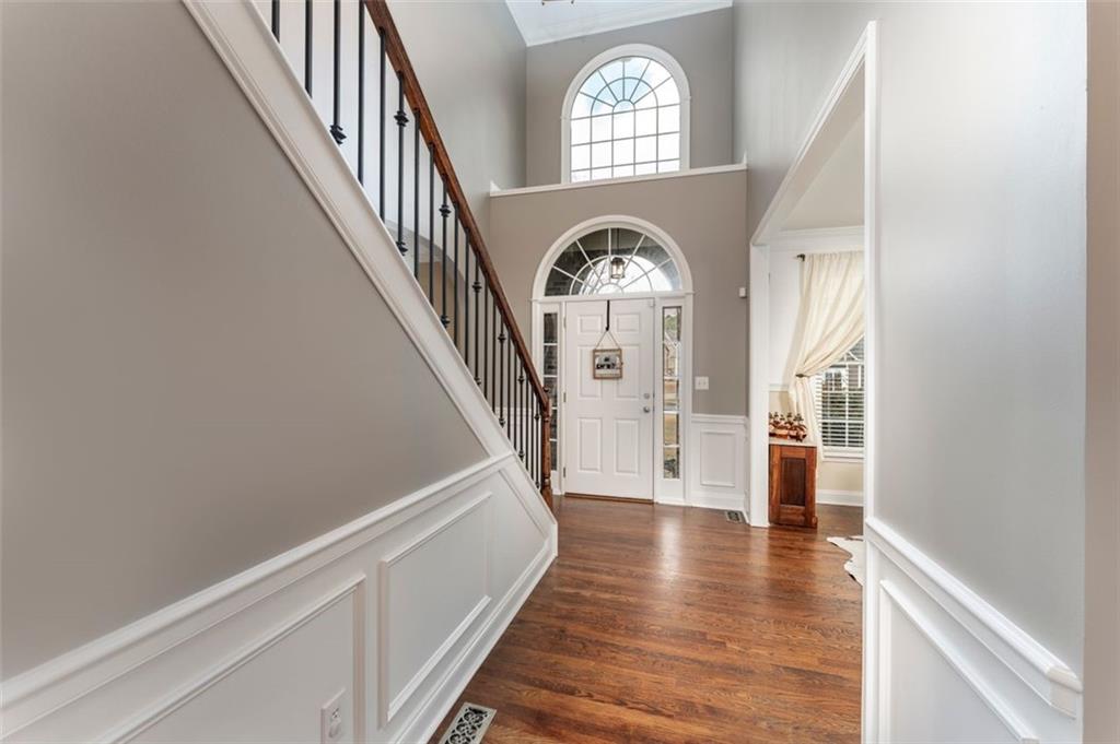 Marietta, Georgia, 30064, United States, 5 Bedrooms Bedrooms, ,5 BathroomsBathrooms,Residential,For Sale,2003371