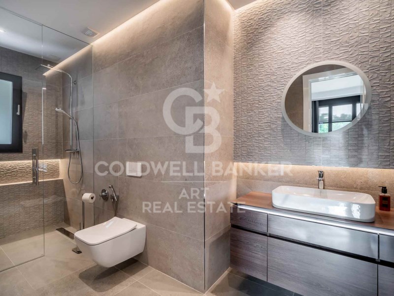 Marbella, Andalusia, ES, 6 Bedrooms Bedrooms, ,6 BathroomsBathrooms,Residential,For Sale,1821487