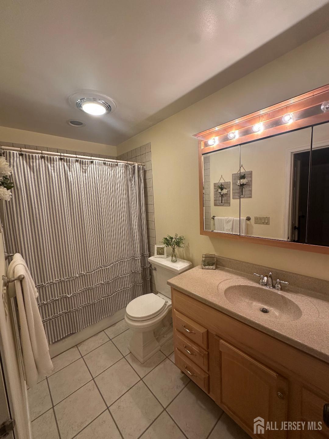 Monroe, New Jersey, 08831, United States, 5 Bedrooms Bedrooms, ,3 BathroomsBathrooms,Residential,For Sale,1988562