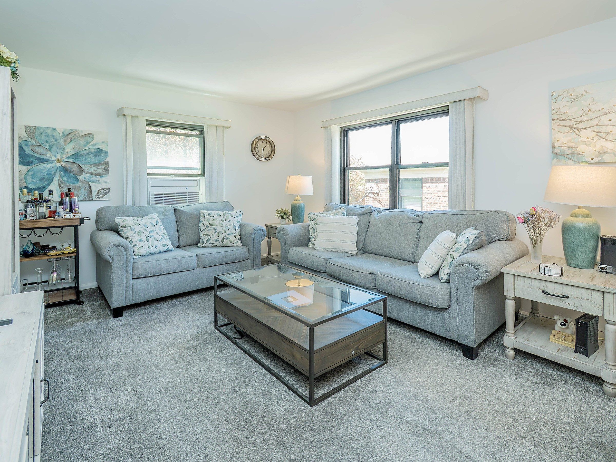  220-10 75th Avenue, Oakland Gardens, NY, 11364 - 物件實景