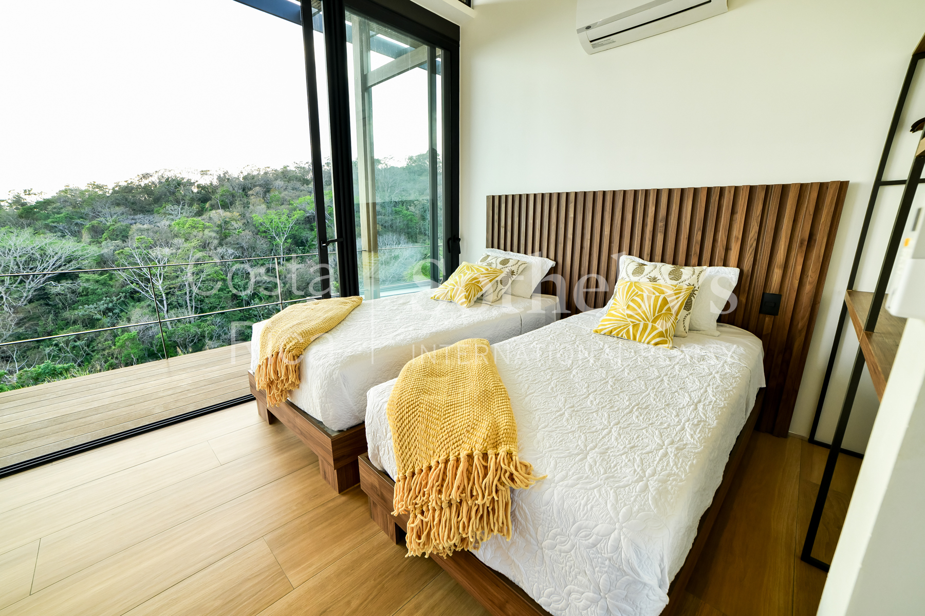  Panoramic Ocean & Mountain View Home - 物件實景