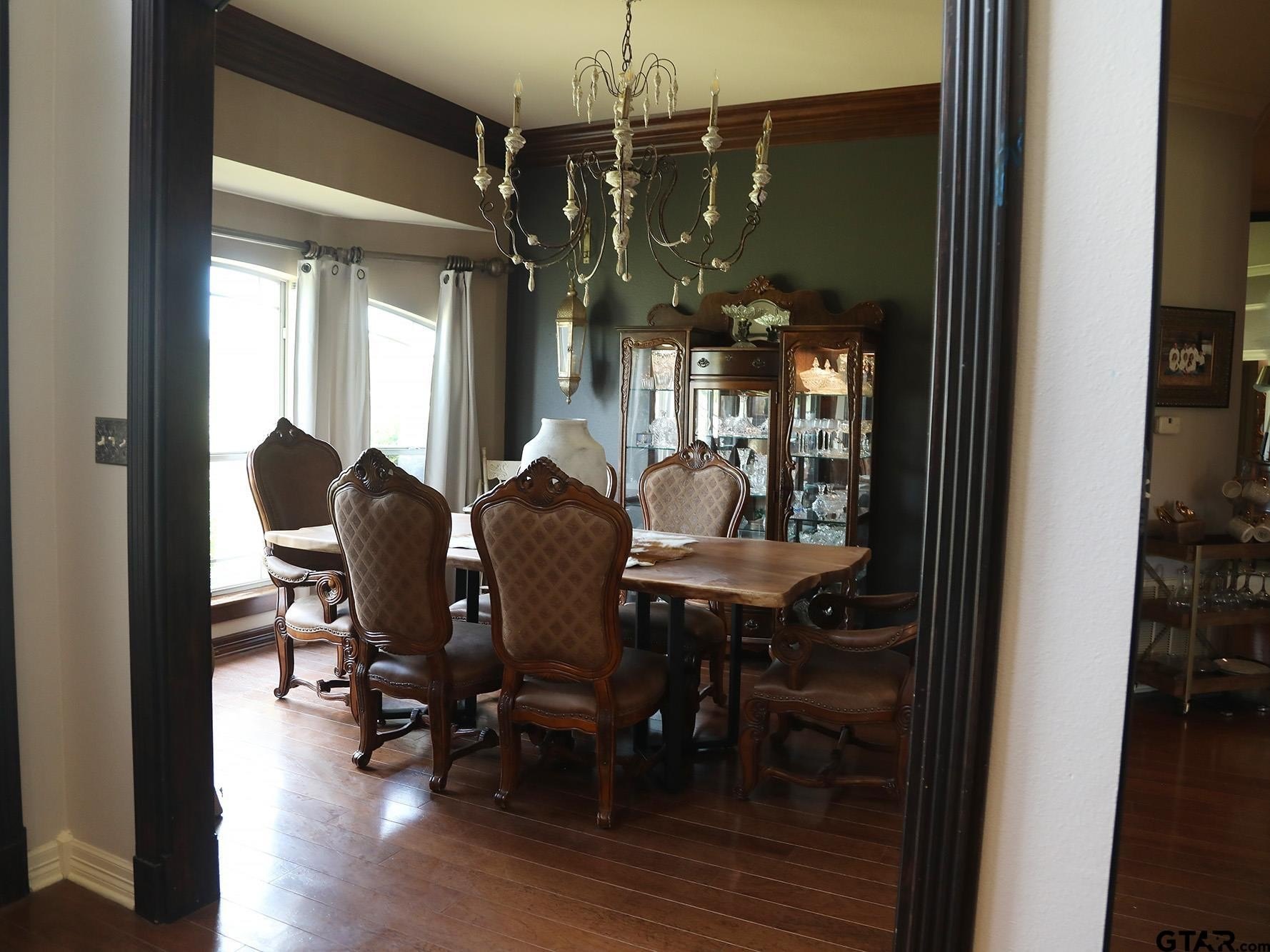 Pittsburg, Texas, 75686, United States, 5 Bedrooms Bedrooms, ,4 BathroomsBathrooms,Residential,For Sale,1978911