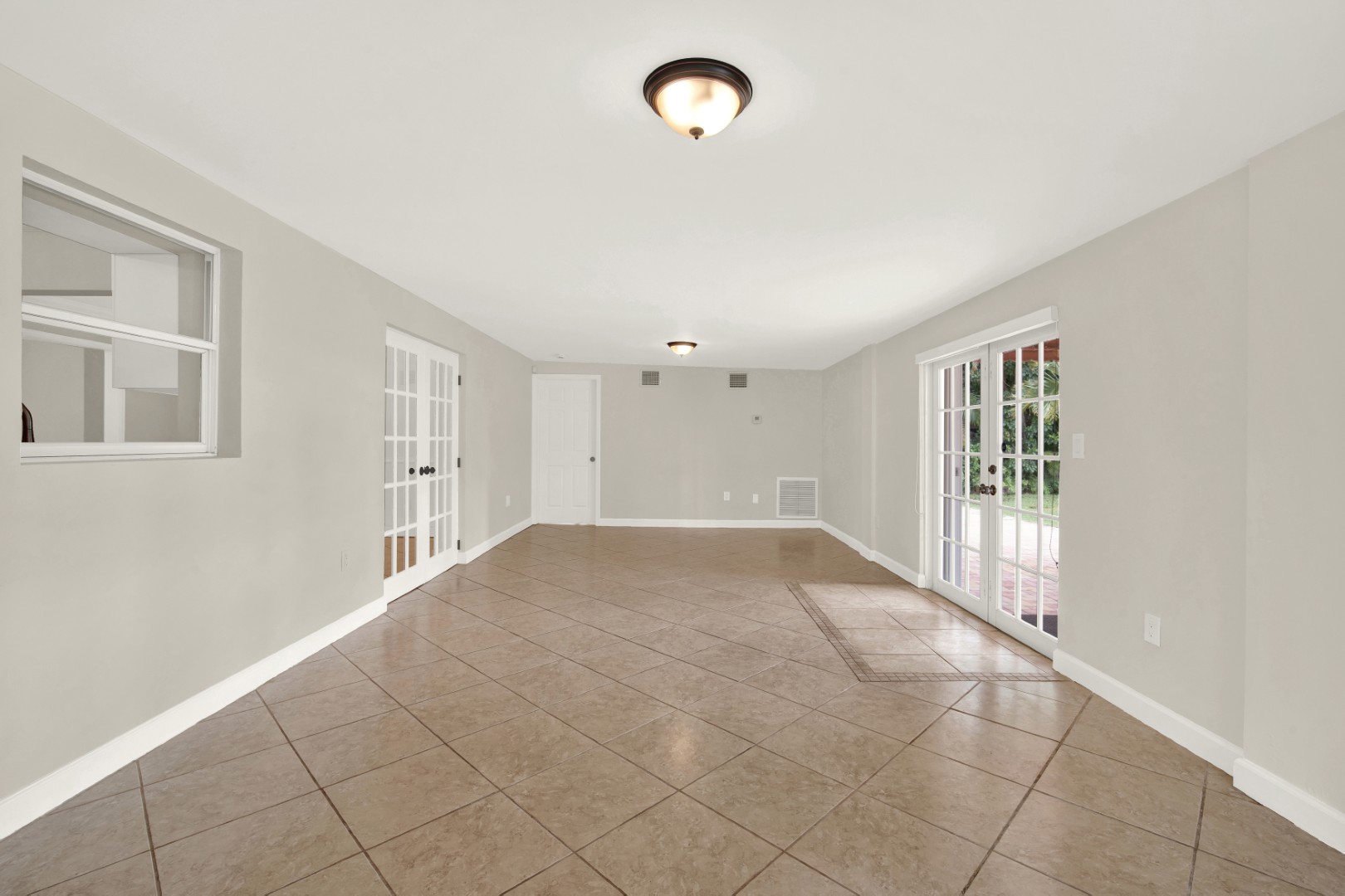 Palmetto Bay, Florida, 33157, United States, 4 Bedrooms Bedrooms, ,3 BathroomsBathrooms,Residential,For Sale,1860660