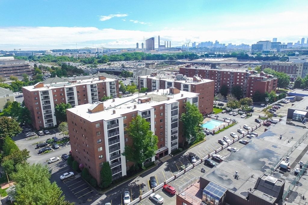 Medford, Massachusetts, 02155, United States, 2 Bedrooms Bedrooms, ,2 BathroomsBathrooms,Residential,For Sale,1939761