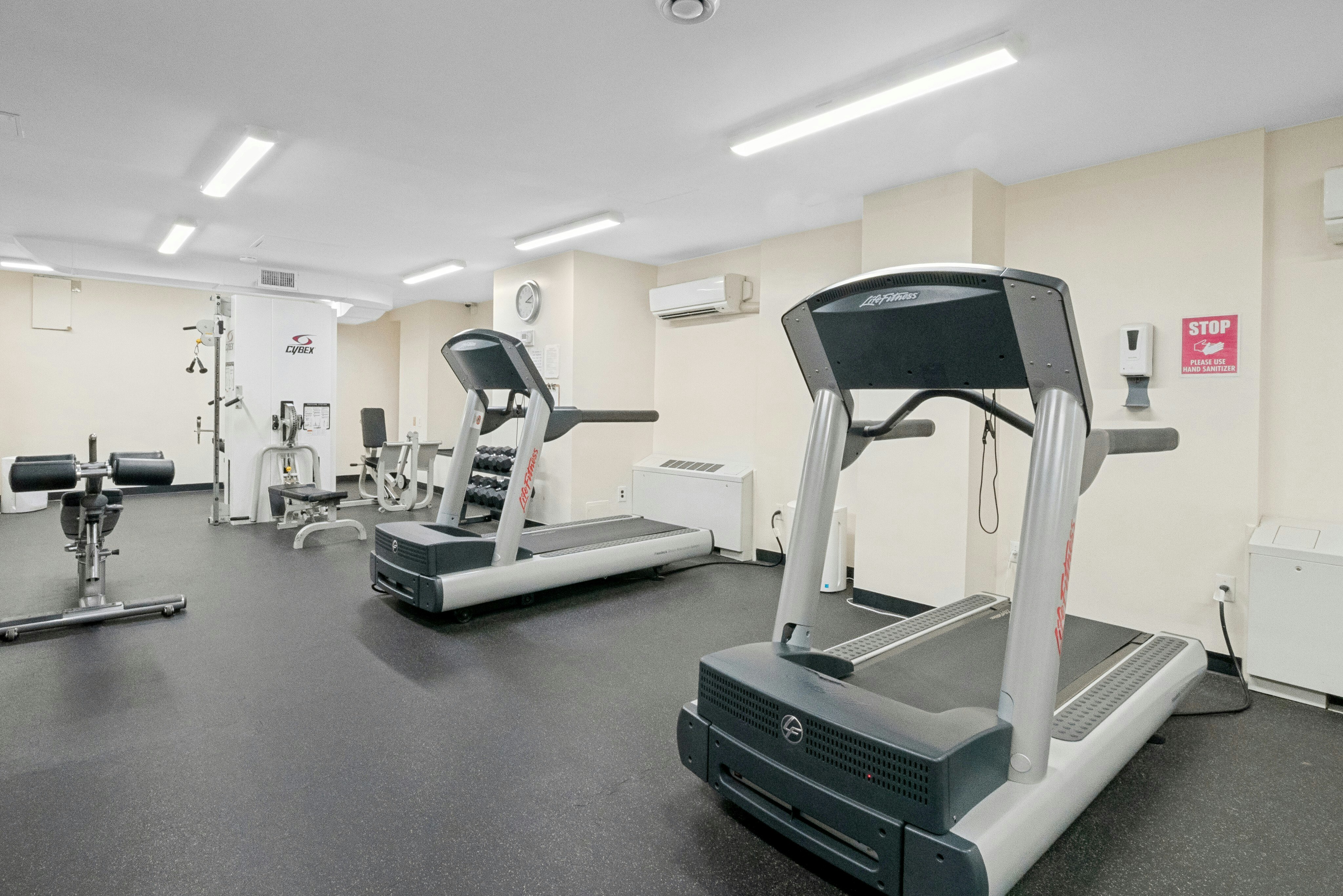  4705 Henry Hudson Parkway, Bronx, NY 10471 - 物件實景