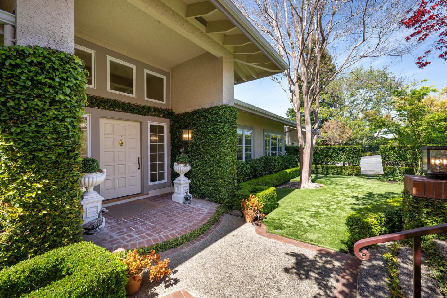 Hillsborough, California, 94010, United States, 4 Bedrooms Bedrooms, ,6 BathroomsBathrooms,Residential,For Sale,1941061