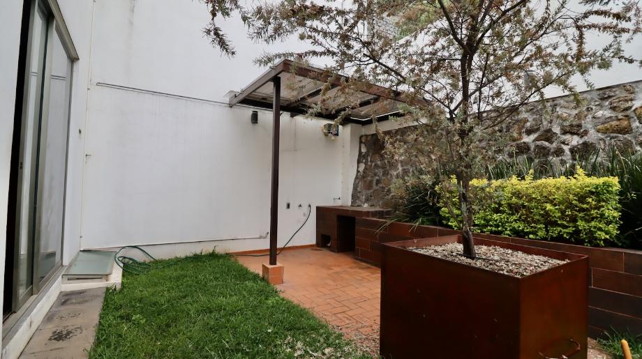 Morelia, Michoacán de Ocampo, 58290, Mexico, 4 Bedrooms Bedrooms, ,4 BathroomsBathrooms,Residential,For Sale,1941746