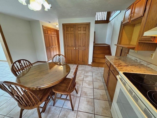 Sutton, Massachusetts, 01590, United States, 3 Bedrooms Bedrooms, ,3 BathroomsBathrooms,Residential,For Sale,1977075