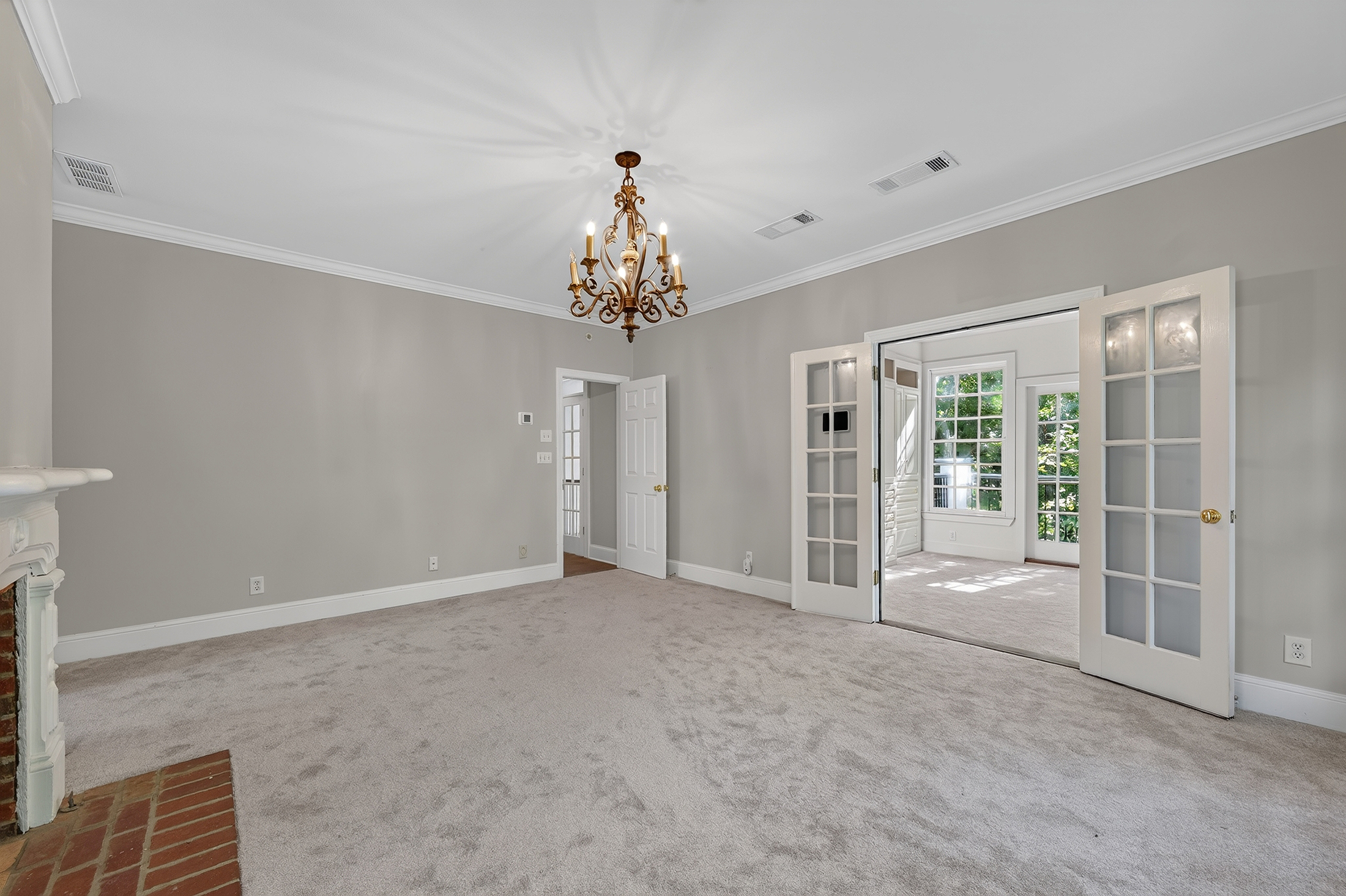  Timeless Colonial Elegance on Two Private Wooded Acres in Litchfield Hundred - 物件實景