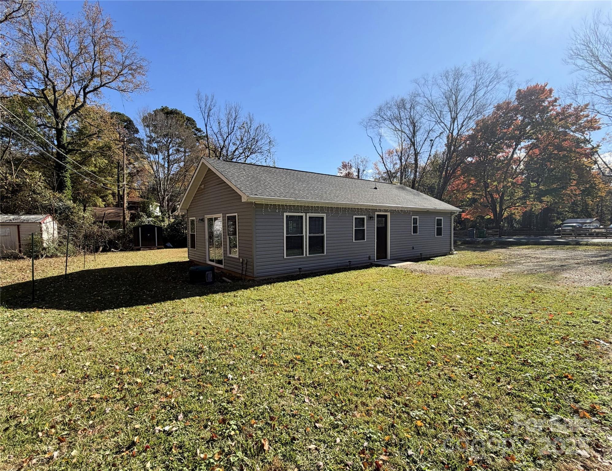 Charlotte, North Carolina, 28227, United States, 5 Bedrooms Bedrooms, ,4 BathroomsBathrooms,Residential,For Sale,1995708