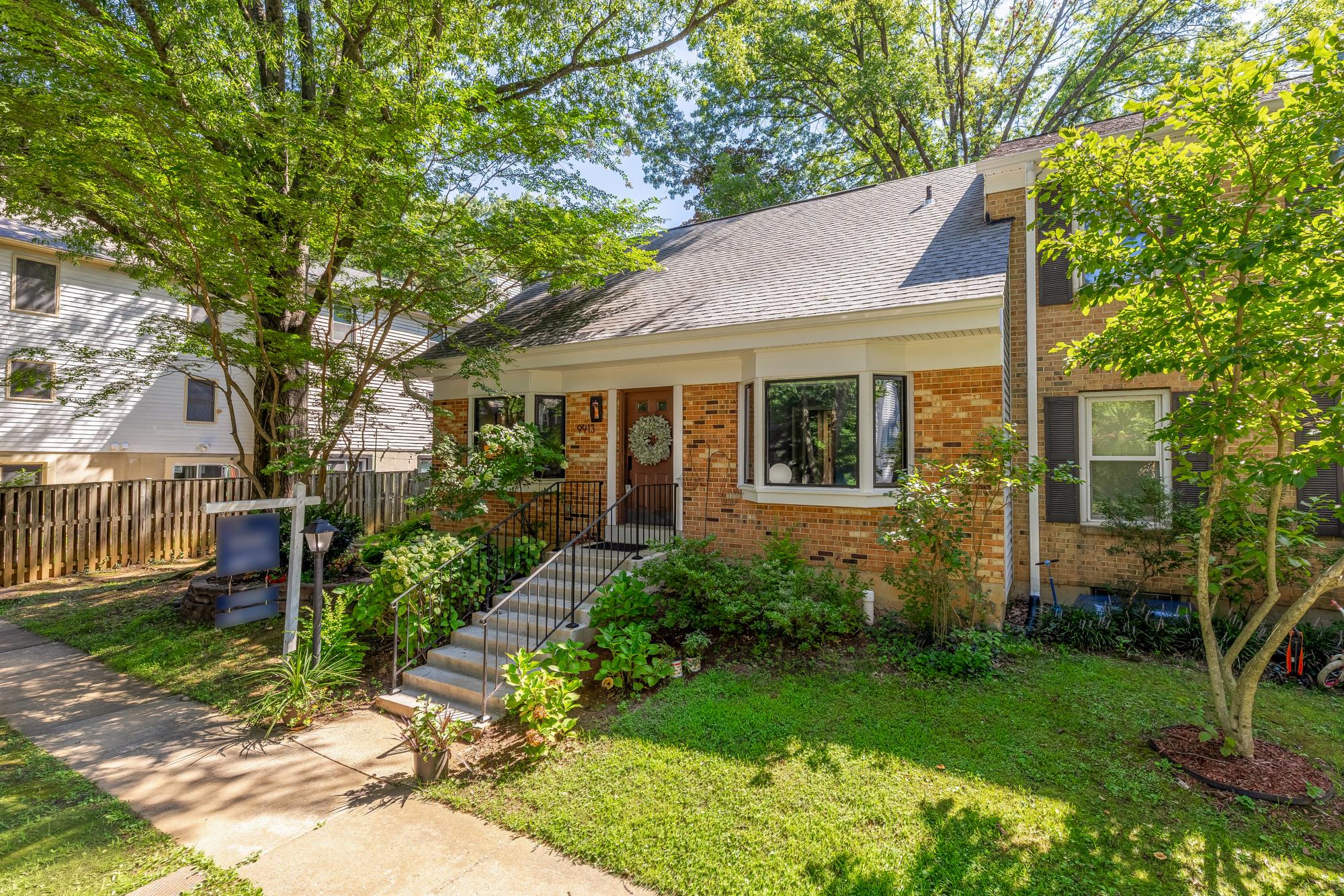  9913 Kingsbridge Drive, Fairfax, VA, 22031 - 物件實景