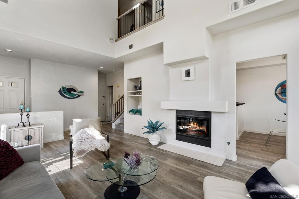 San Diego, California, 92130, United States, 3 Bedrooms Bedrooms, ,3 BathroomsBathrooms,Residential,For Sale,2033920